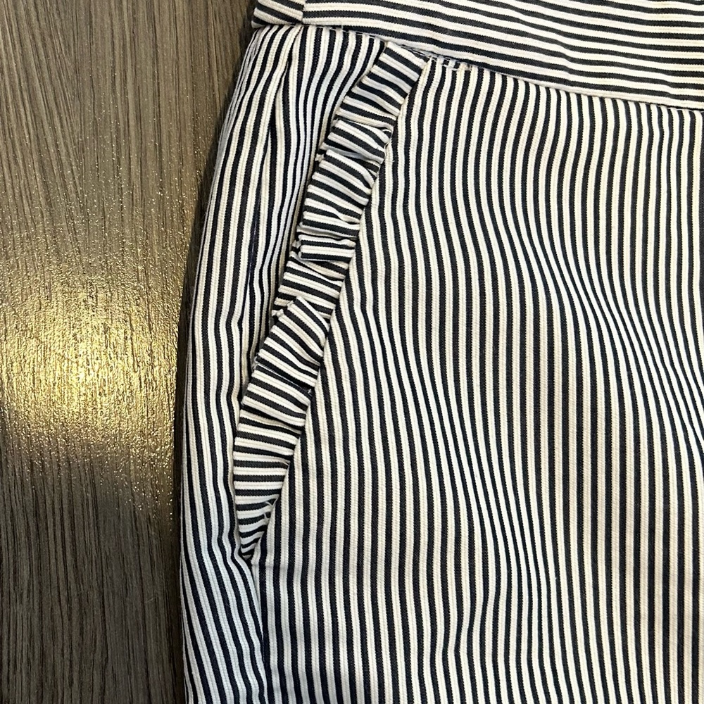 Anne klein Black and White Striped Pants